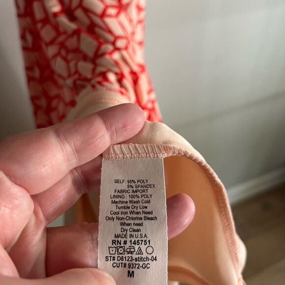 41 Hawthorn Red Geometric Print Wrap Dress M Long Sleeve Belted Knit - Picture 5 of 8